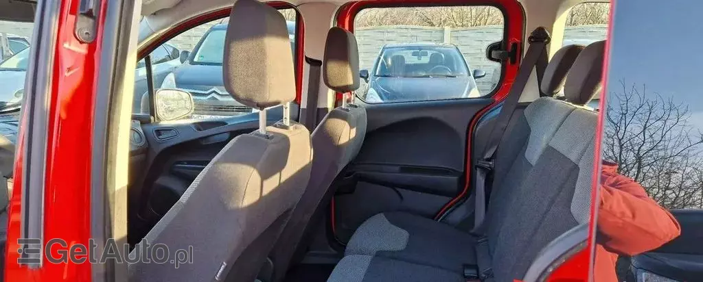 FORD Tourneo Courier 