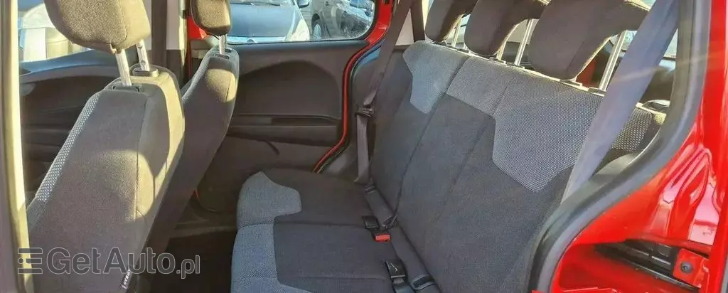 FORD Tourneo Courier 