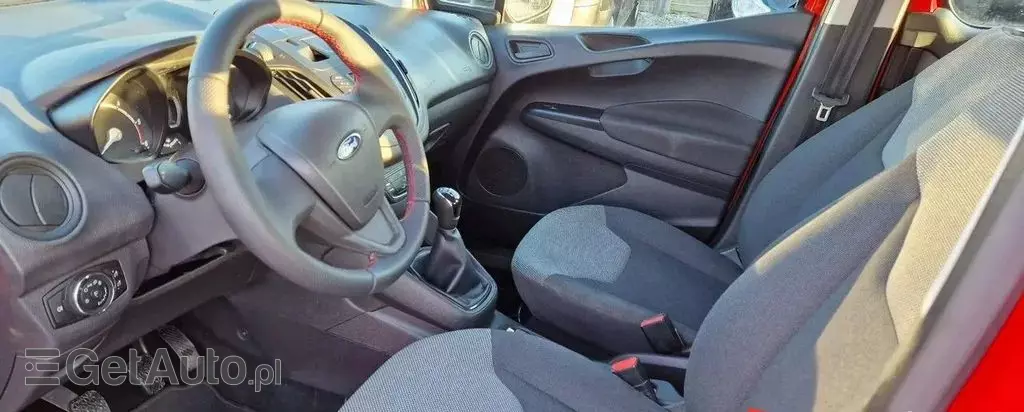 FORD Tourneo Courier 