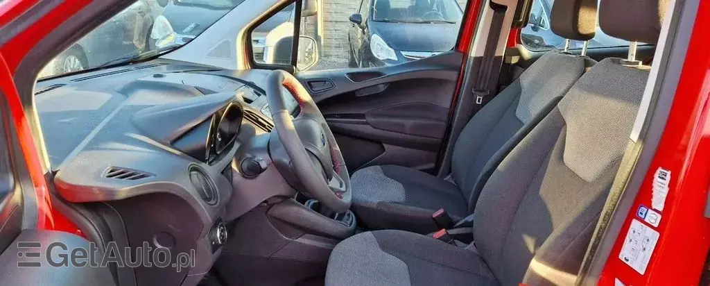 FORD Tourneo Courier 