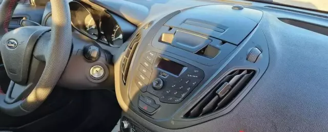 FORD Tourneo Courier 