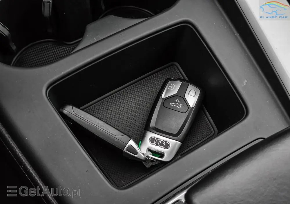 AUDI A4 Avant 2.0 TDI S tronic design