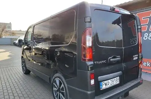 RENAULT Trafic 