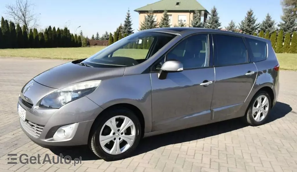 RENAULT Grand Scenic 