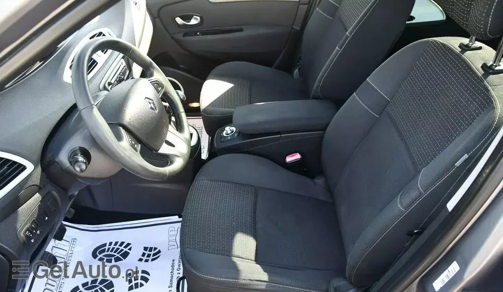 RENAULT Grand Scenic 