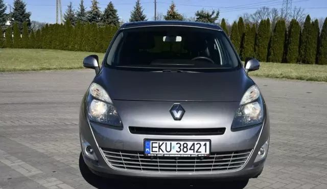 RENAULT Grand Scenic 