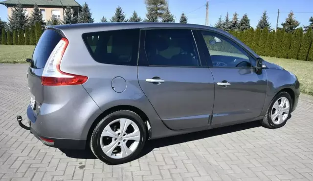 RENAULT Grand Scenic 