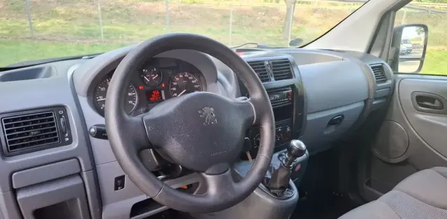 PEUGEOT Expert 