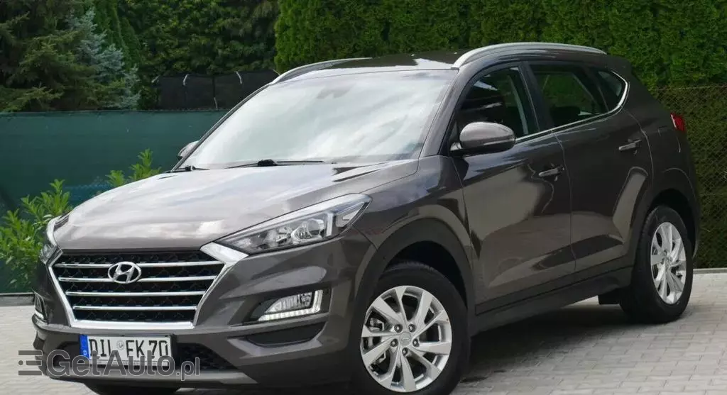 HYUNDAI Tucson 