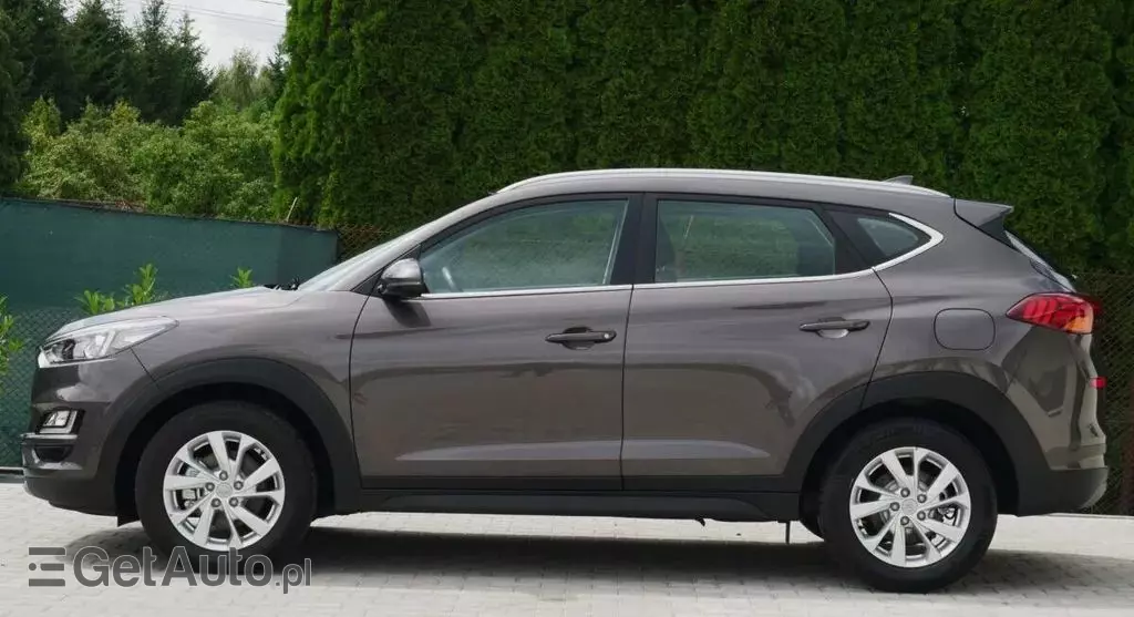 HYUNDAI Tucson 