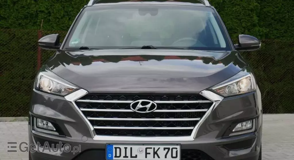 HYUNDAI Tucson 
