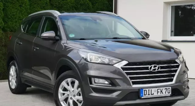 HYUNDAI Tucson 