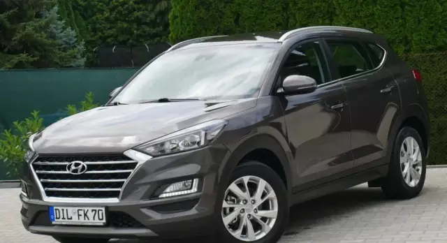 HYUNDAI Tucson 