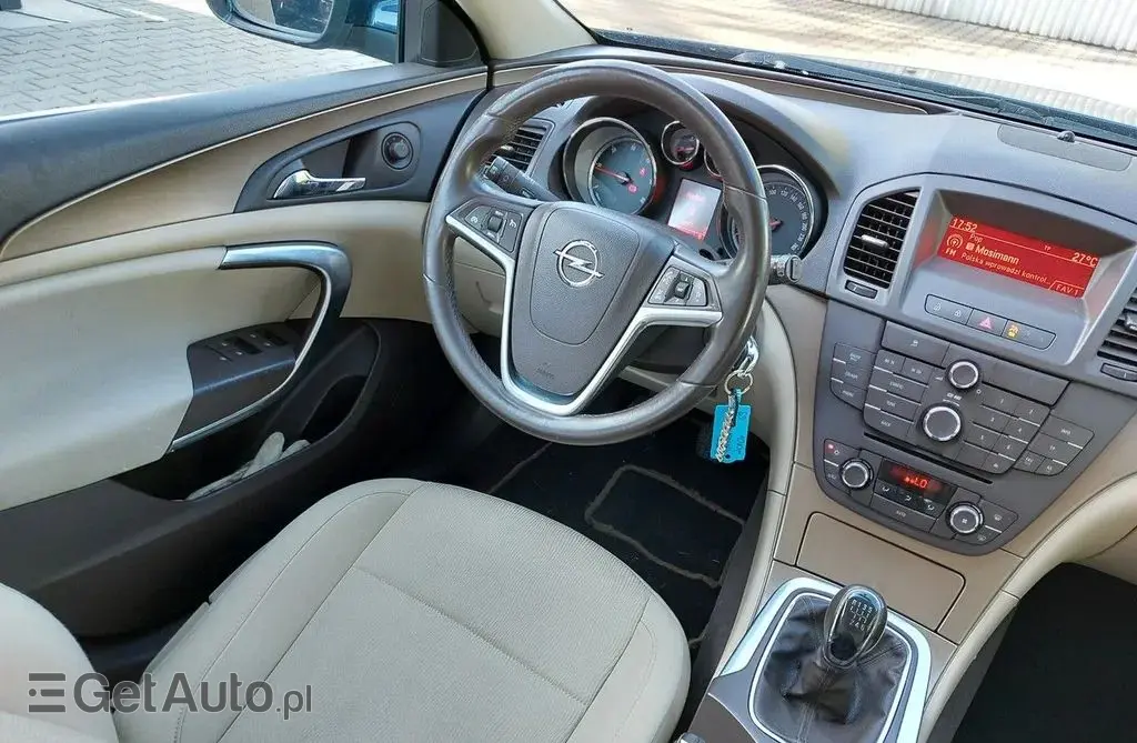 OPEL Insignia 