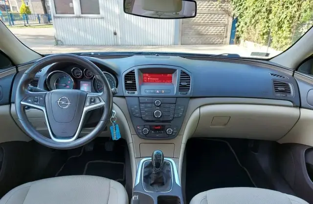OPEL Insignia 