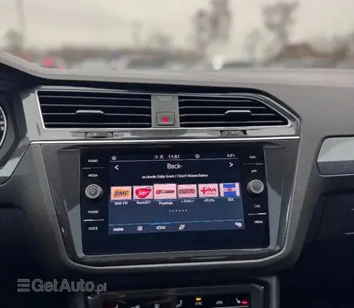 VOLKSWAGEN Tiguan 
