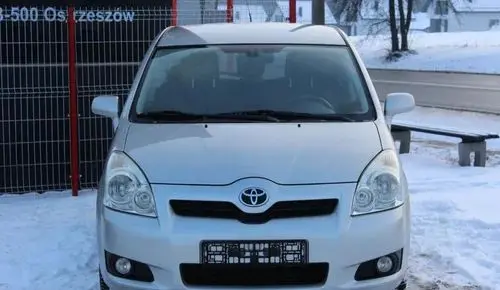 TOYOTA Corolla Verso 
