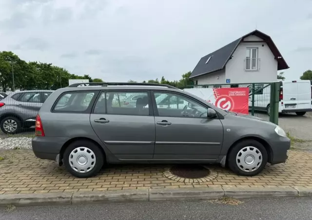 TOYOTA Corolla 1.4 D-4D Terra