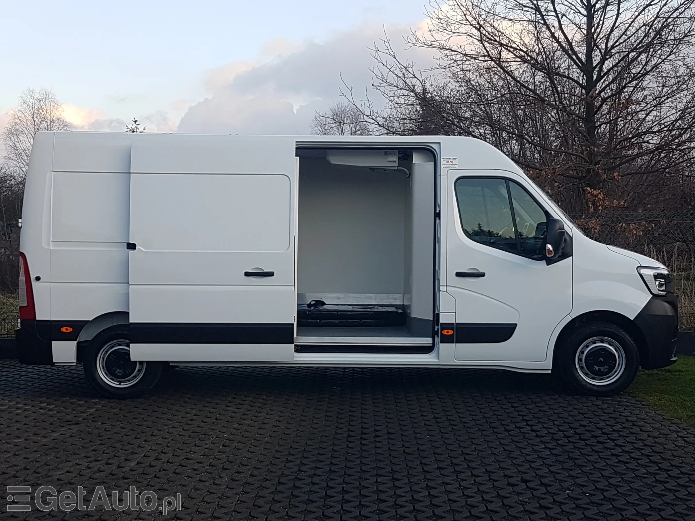 RENAULT Master FWD L3H2 CHŁODNIA AGREGAT 2 KOMORY MATERAC IZOTERMA GRZANIE WEBASTO AC
