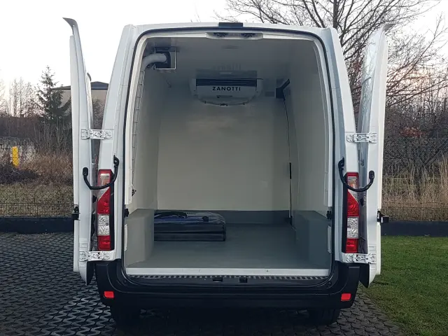 RENAULT Master FWD L3H2 CHŁODNIA AGREGAT 2 KOMORY MATERAC IZOTERMA GRZANIE WEBASTO AC