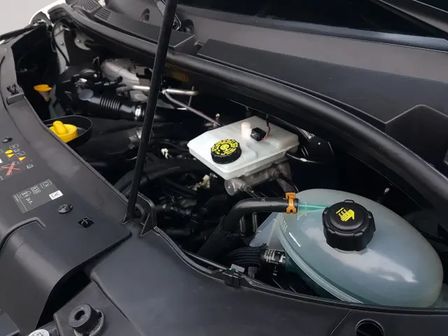 RENAULT Master FWD L3H2 CHŁODNIA AGREGAT 2 KOMORY MATERAC IZOTERMA GRZANIE WEBASTO AC