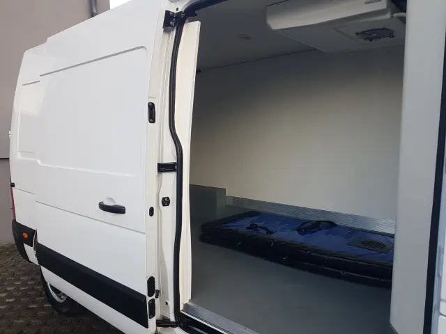 RENAULT Master FWD L3H2 CHŁODNIA AGREGAT 2 KOMORY MATERAC IZOTERMA GRZANIE WEBASTO AC