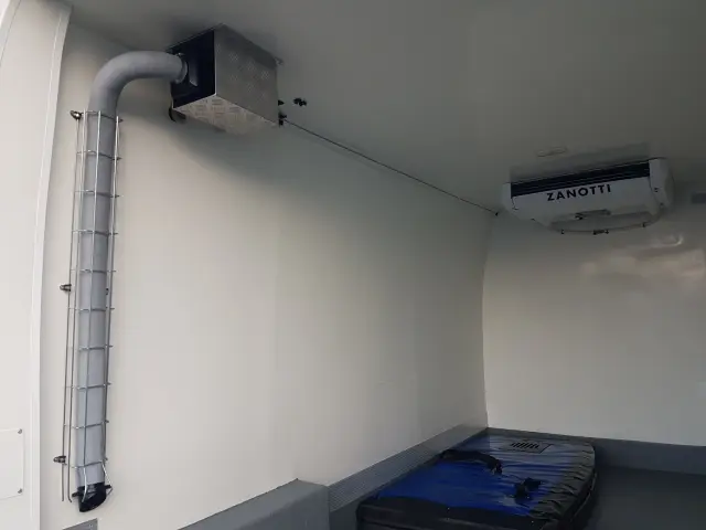 RENAULT Master FWD L3H2 CHŁODNIA AGREGAT 2 KOMORY MATERAC IZOTERMA GRZANIE WEBASTO AC