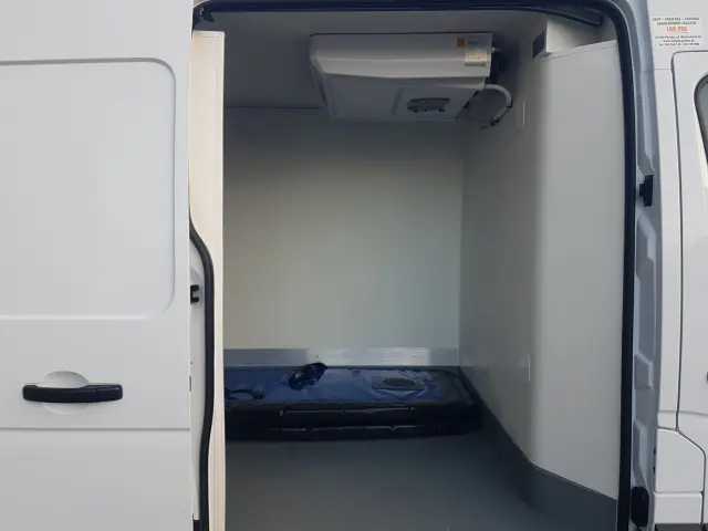 RENAULT Master FWD L3H2 CHŁODNIA AGREGAT 2 KOMORY MATERAC IZOTERMA GRZANIE WEBASTO AC