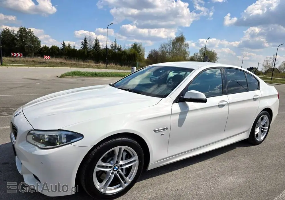 BMW Seria 5 530d xDrive Sport-Aut
