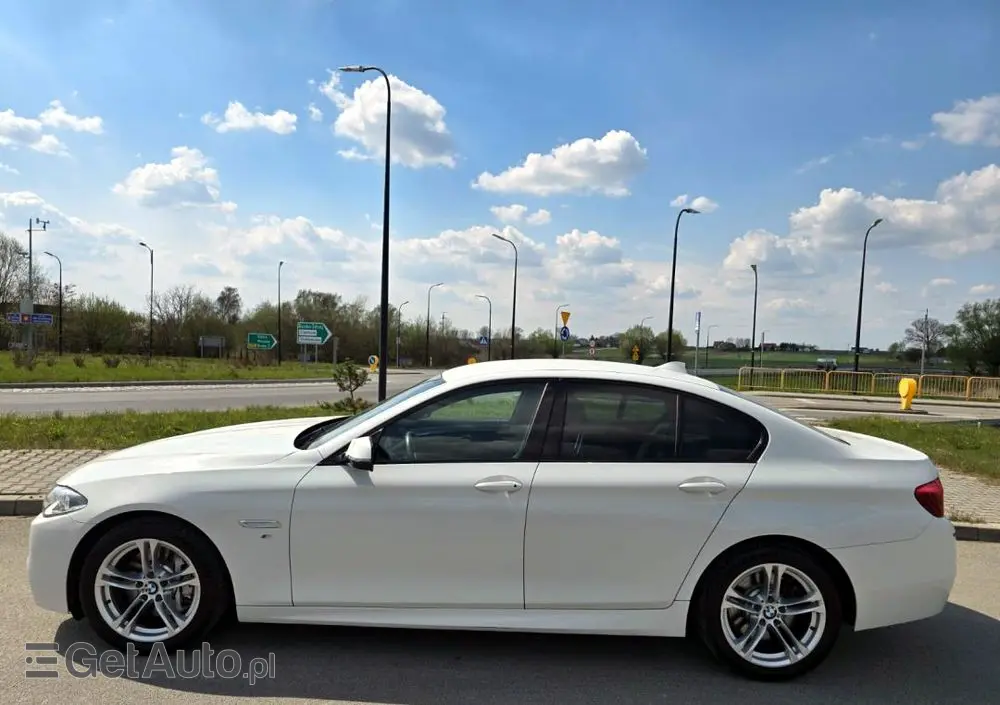 BMW Seria 5 530d xDrive Sport-Aut