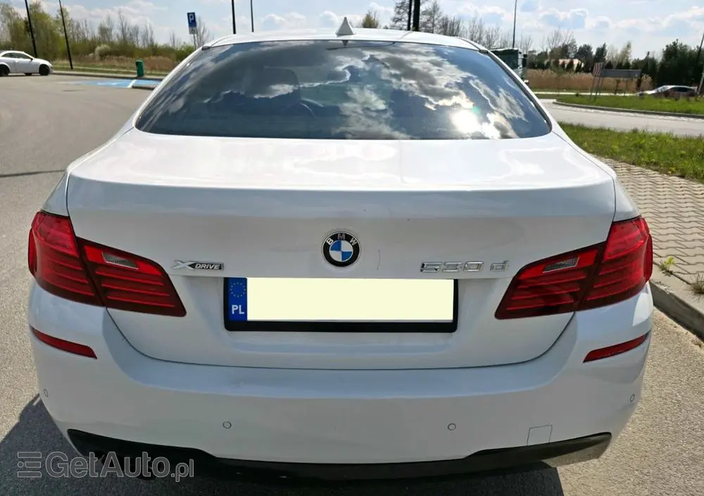 BMW Seria 5 530d xDrive Sport-Aut