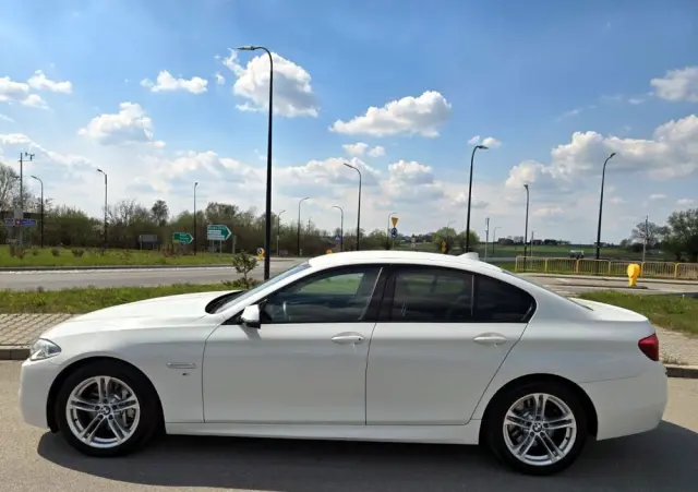 BMW Seria 5 530d xDrive Sport-Aut