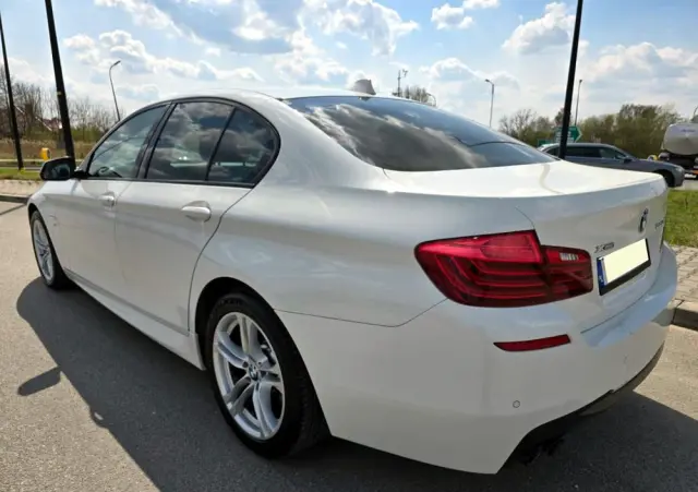 BMW Seria 5 530d xDrive Sport-Aut
