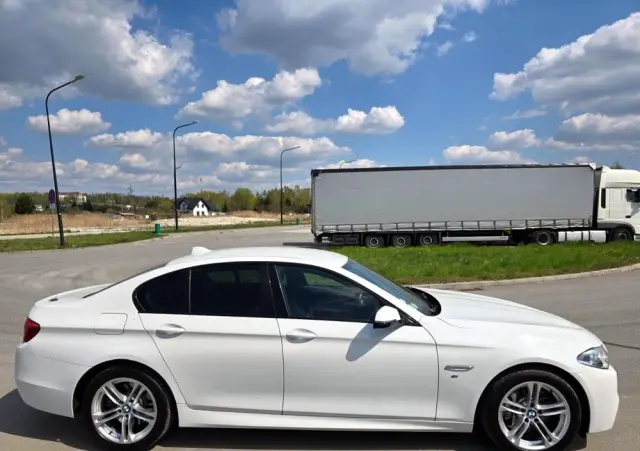 BMW Seria 5 530d xDrive Sport-Aut