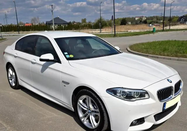 BMW Seria 5 530d xDrive Sport-Aut