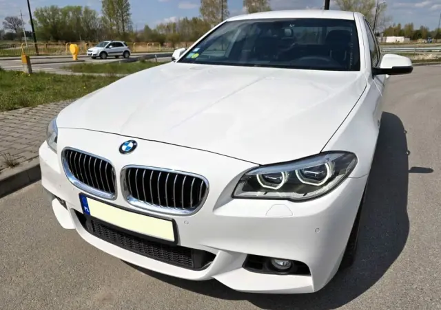 BMW Seria 5 530d xDrive Sport-Aut