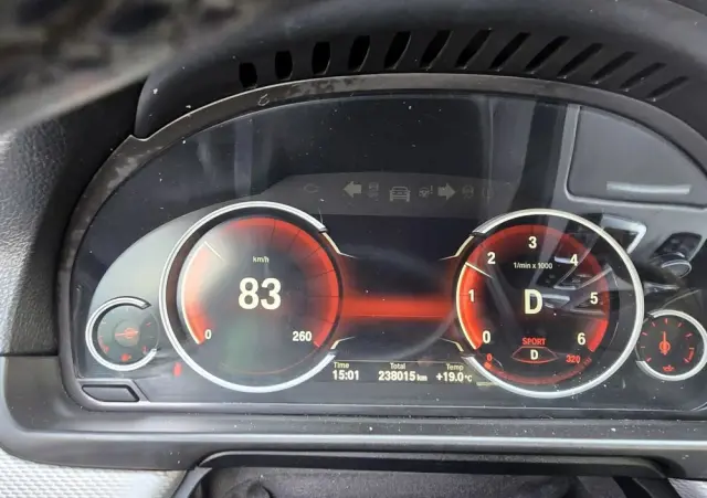 BMW Seria 5 530d xDrive Sport-Aut