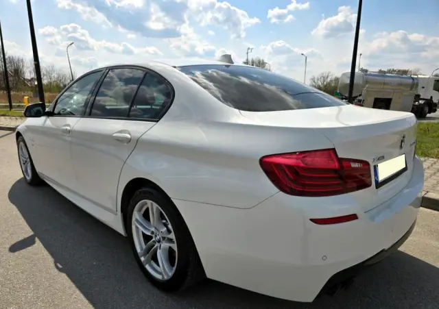 BMW Seria 5 530d xDrive Sport-Aut