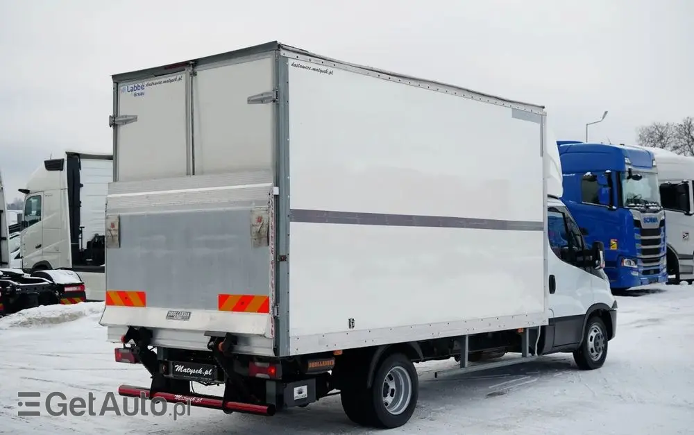 IVECO DAILY 35-150 / KONTENER 4,2 M / WINDA-750kg / BLIŹNIAK DMC: 3500 KG 