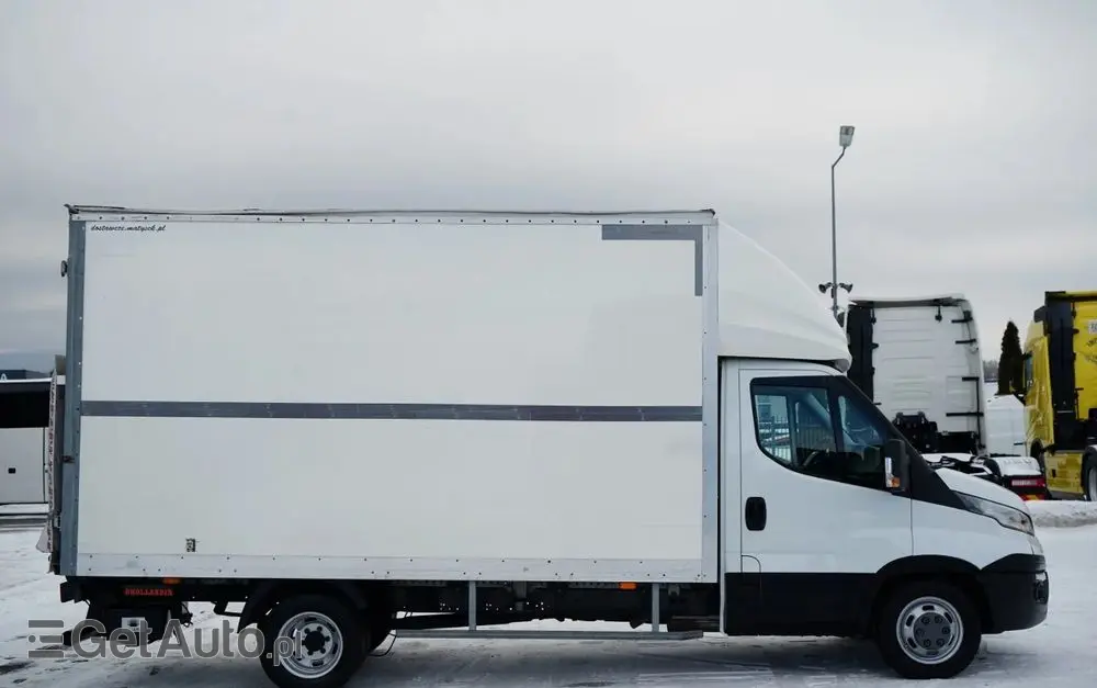 IVECO DAILY 35-150 / KONTENER 4,2 M / WINDA-750kg / BLIŹNIAK DMC: 3500 KG 