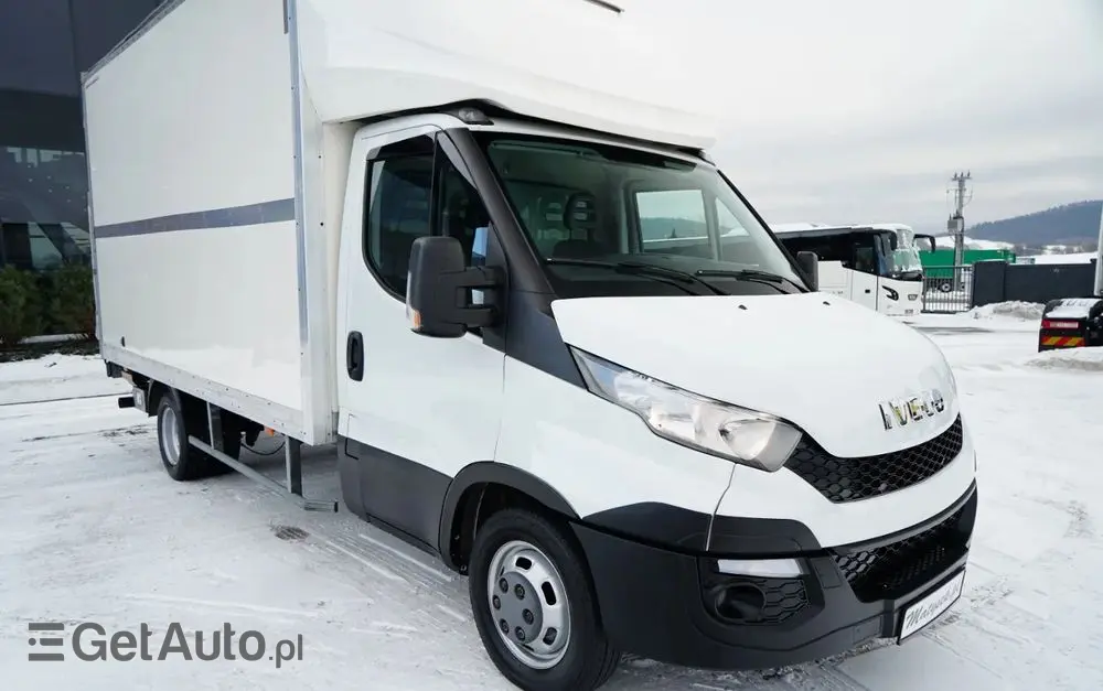 IVECO DAILY 35-150 / KONTENER 4,2 M / WINDA-750kg / BLIŹNIAK DMC: 3500 KG 