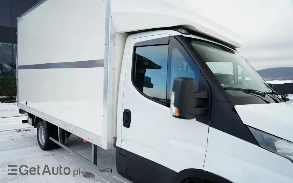 IVECO DAILY 35-150 / KONTENER 4,2 M / WINDA-750kg / BLIŹNIAK DMC: 3500 KG 