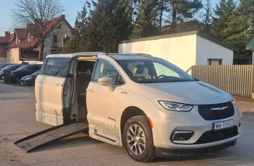CHRYSLER Pacifica 