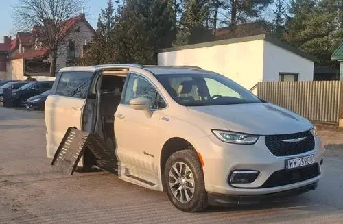 CHRYSLER Pacifica 