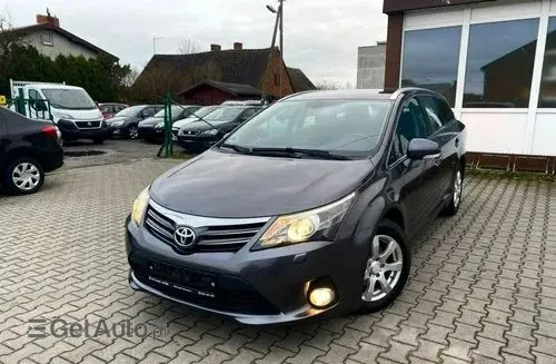 TOYOTA Avensis 