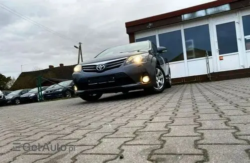 TOYOTA Avensis 