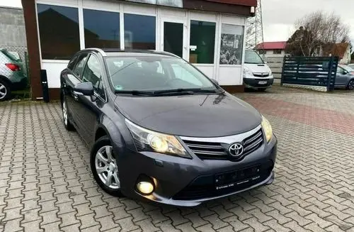 TOYOTA Avensis 