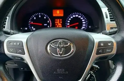 TOYOTA Avensis 