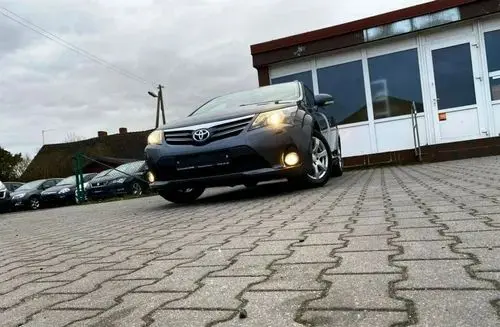 TOYOTA Avensis 