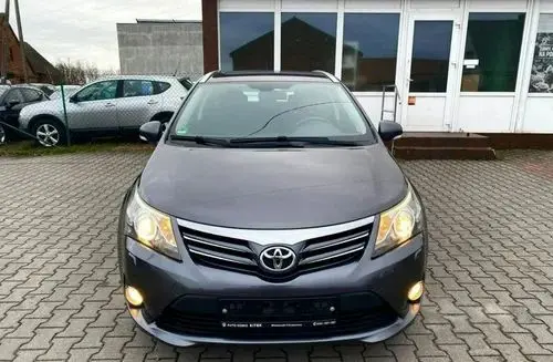 TOYOTA Avensis 